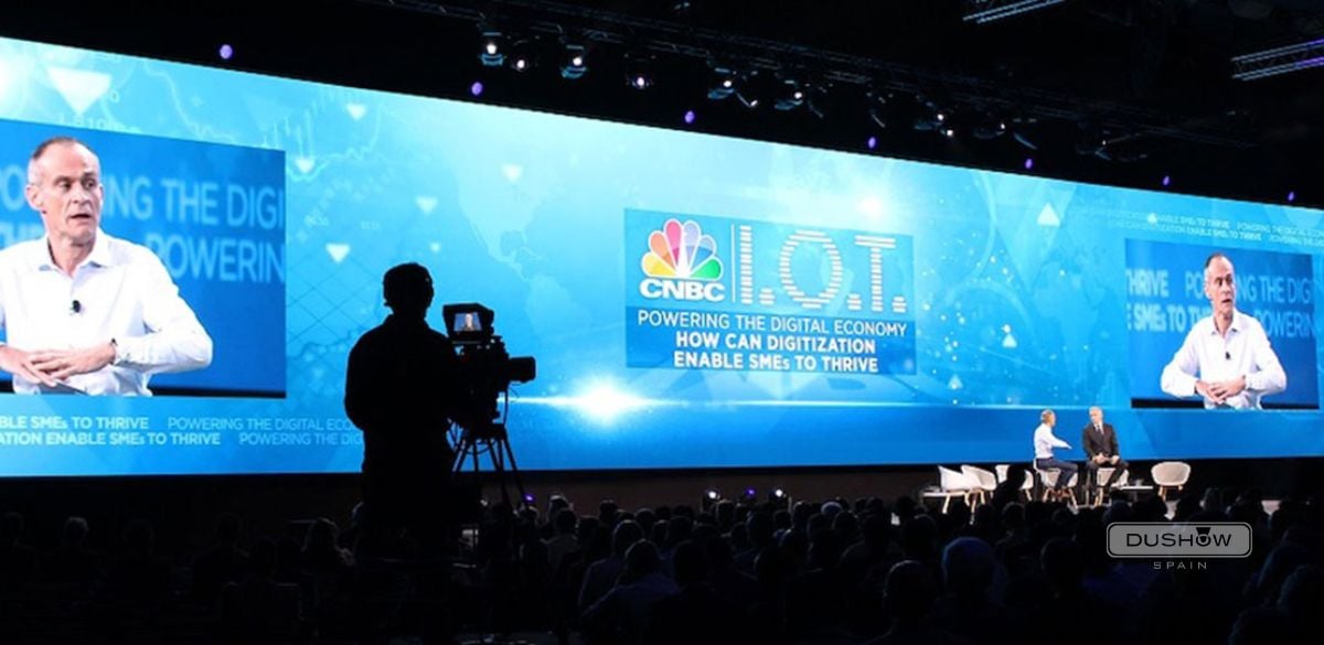 Utilizar pantallas LED gigantes en eventos de gran escala