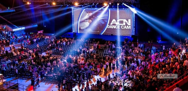 6 Tips de iluminación para el escenario de tu evento