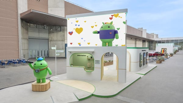 MWC24: 360º LED Screen at Android Avenue