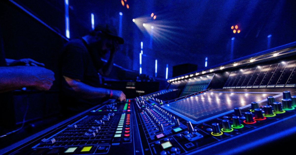 Sound equipment rental for events